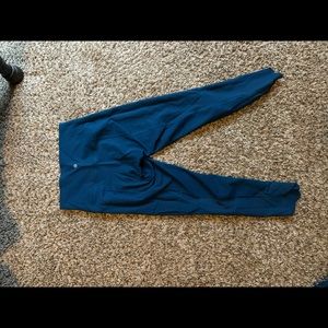 Scalloped Lululemon 7/8 leggings